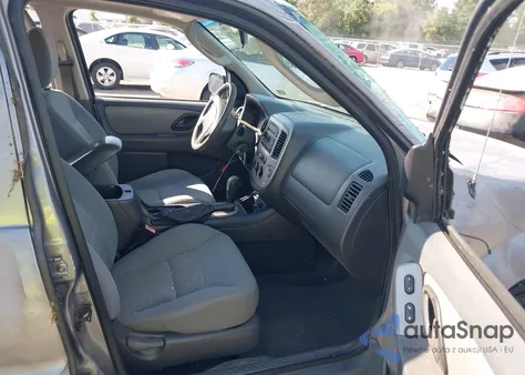 2007 Ford Escape Xlt/Xlt Sport z USA, uszkodzony, nr VIN 1FMYU03137KB52490